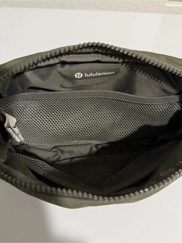 Lululemon belt bag - Image 2