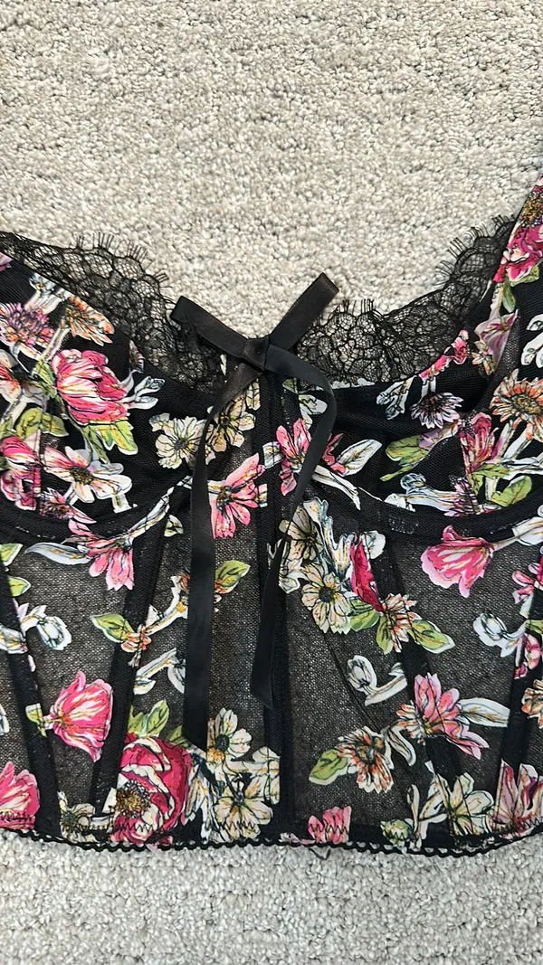 Victoria's Secret Top - Image 4