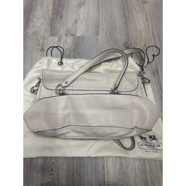 Coach‎ Kristin Off White Leather Flap Shoulder Bag Crossbody Silver Hardware - Image 6