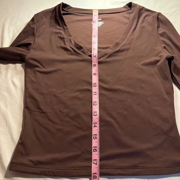 QINSEN Womens Brown Long Sleeve V-Neck Stretchy Fitted Top Size S - Image 8