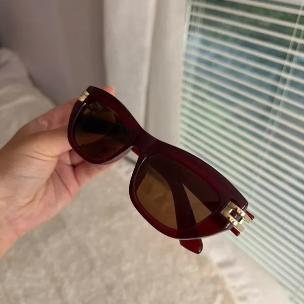 Source Unknown Unbranded Women's Burgundy and Brown Sunglasses - Image 3