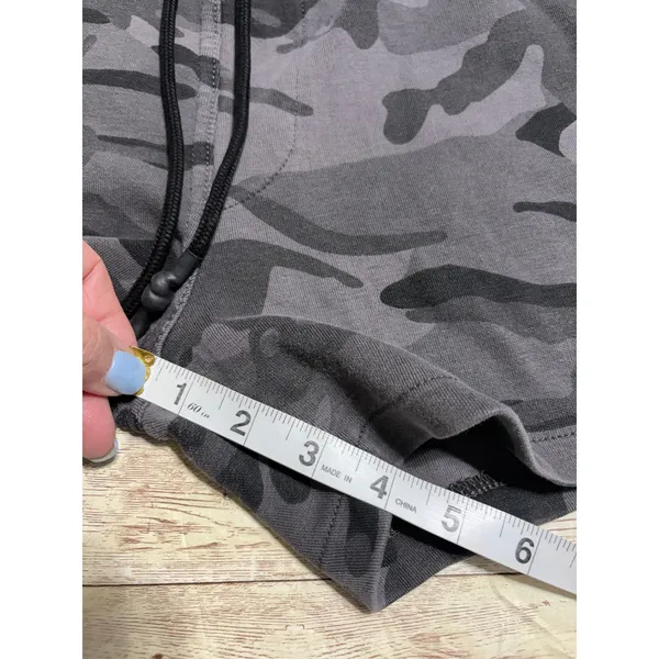 YoungLA Grey Camo French Terry Bodybuilding Shorts Women's Size Medium Gray - Image 4
