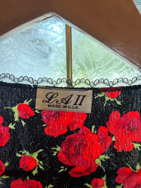 Red rose robe Size XL - Image 2