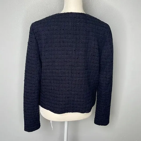 Ann Taylor Tweed suit jacket. Dark Academia. Size 4** See measurements. Cropped. - Image 3