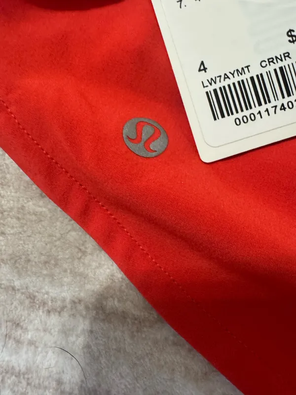 Lululemon Speed Up shorts 4” size 4 carnation red brand new - Image 6