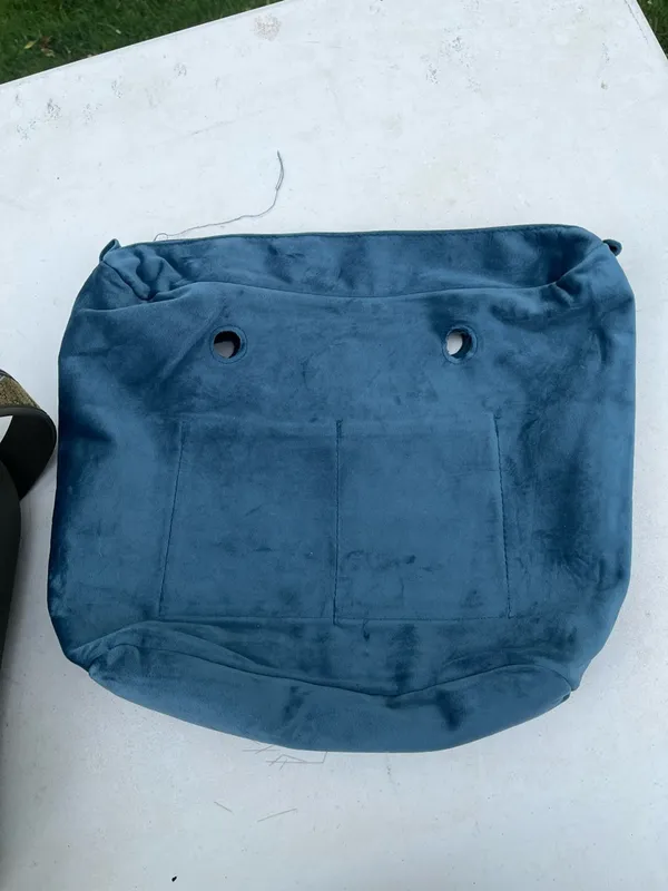 O bag Matte Olive Tote with Removable Teal Insert Green - Image 6