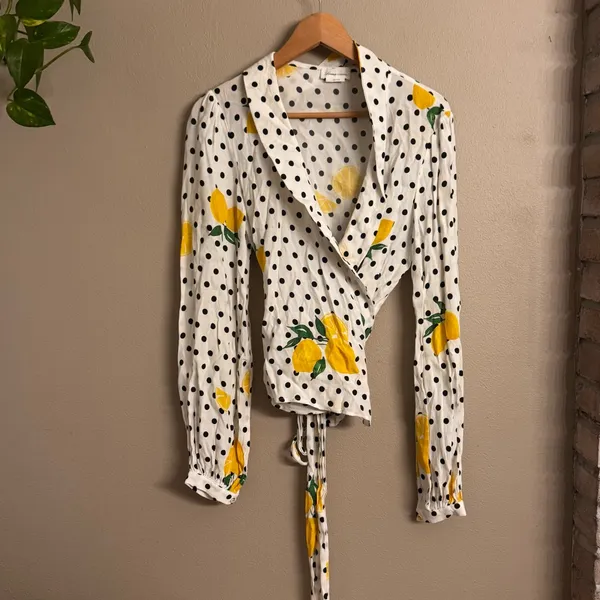 LOVERS + FRIENDS Mikayla‎ 🍋 Wrap Top - Image 2