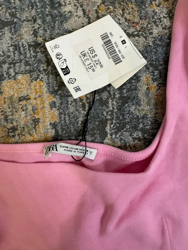 Zara Inrerlock Crop Top - Image 4