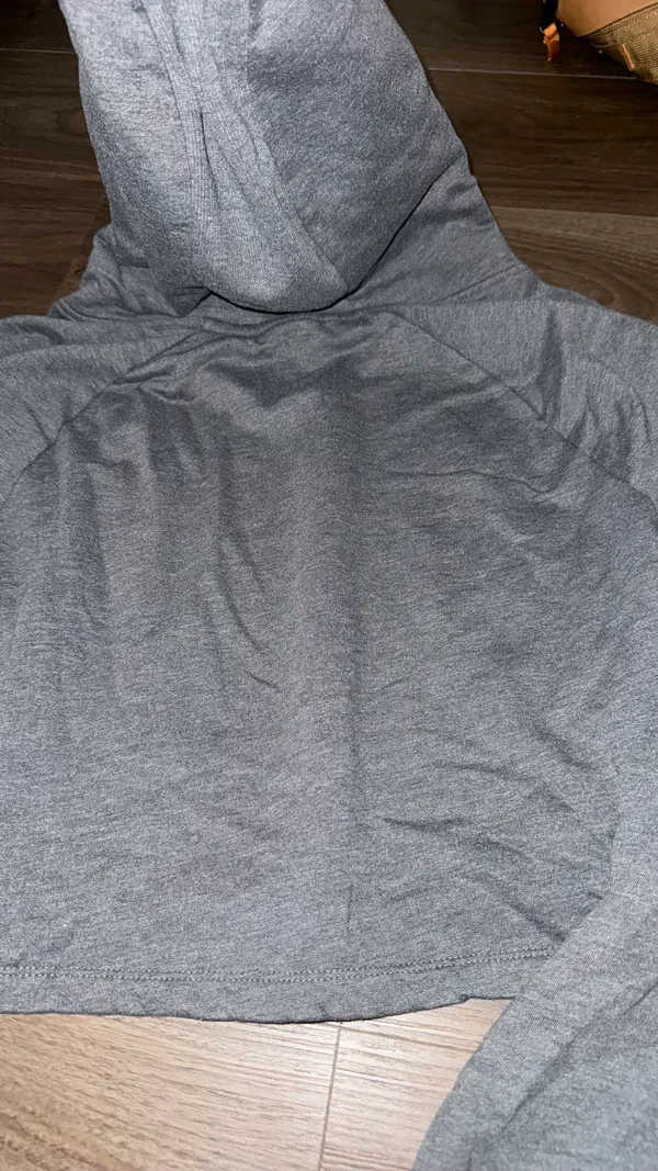 Gymshark Cropped Hoodie - Image 2