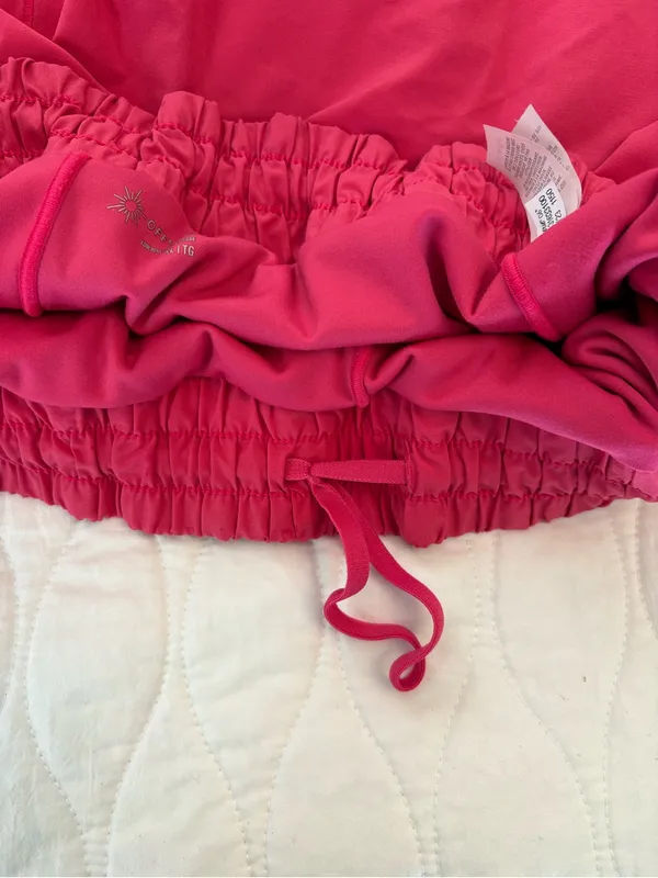 Offline by Aerie Hot pink shorts with built in liner Size XL - Image 6