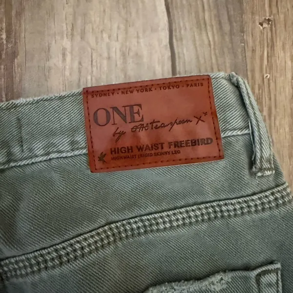 One X One Teaspoon Freebird High WaistRigid Skinny Jeans - Image 5
