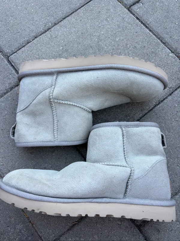UGG 1016222 ultra Mini Suede shearling Booties Sz 9 - Image 3