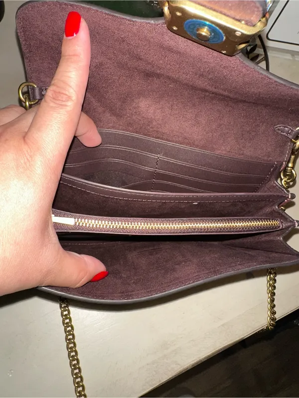 Coach 4792 Tabby Chain Clutch wine - Image 2