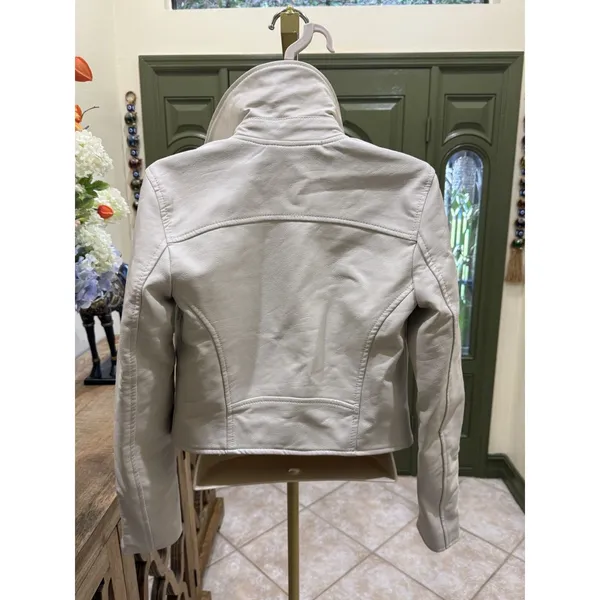 Abercrombie & Fitch Women's Vegan Leather Moto Jacket - XS Cream - Image 7