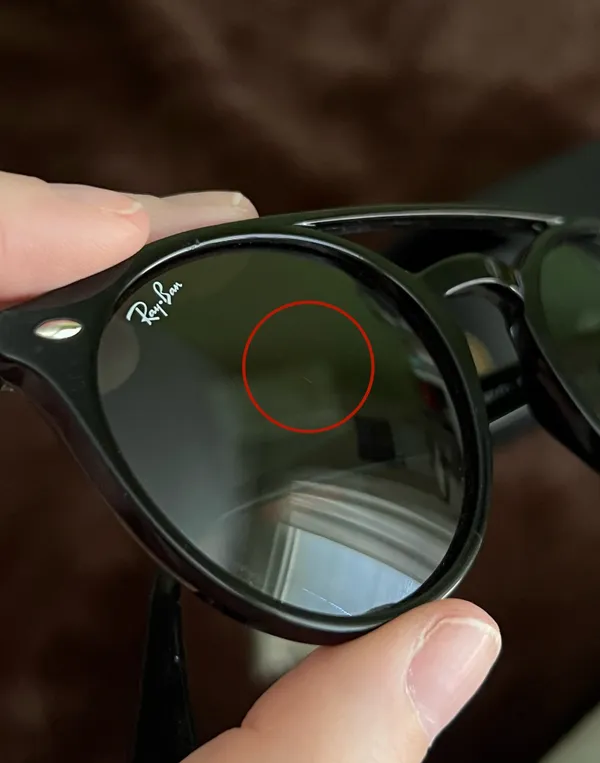 Ray-Ban Black Round Sunglasses - Image 4