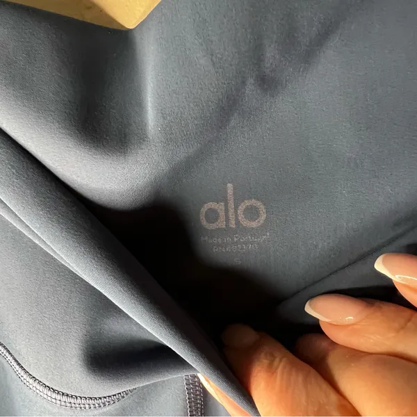 Alo Blue Ripped Warrior High Rise Yoga Leggings‎ - Image 9