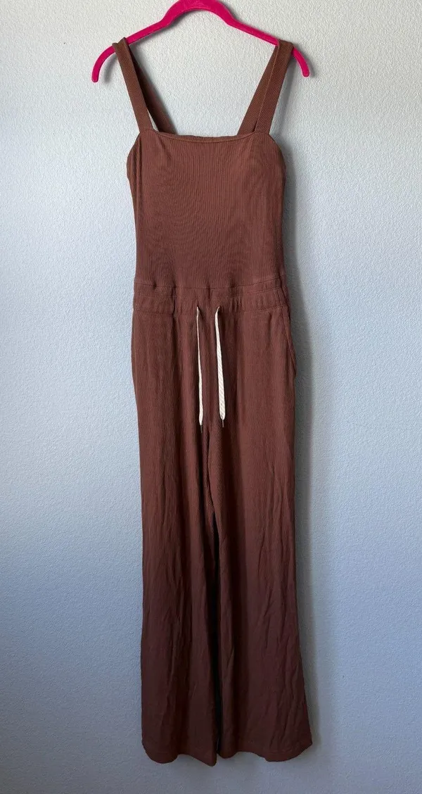 Vuori Pose Mudra Jumpsuit in Hazelnut Size Small - Image 3