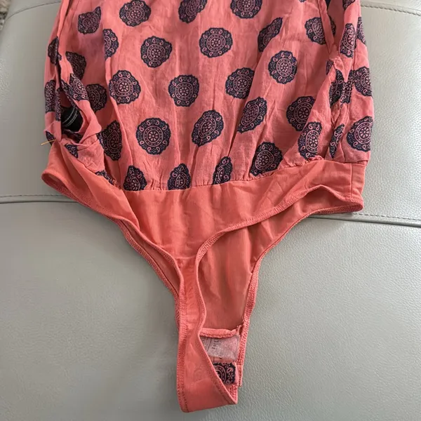 NWT Intimately Free People Soul of the‎ Sun Relaxed Bodysuit Peach Navy XS - Image 9