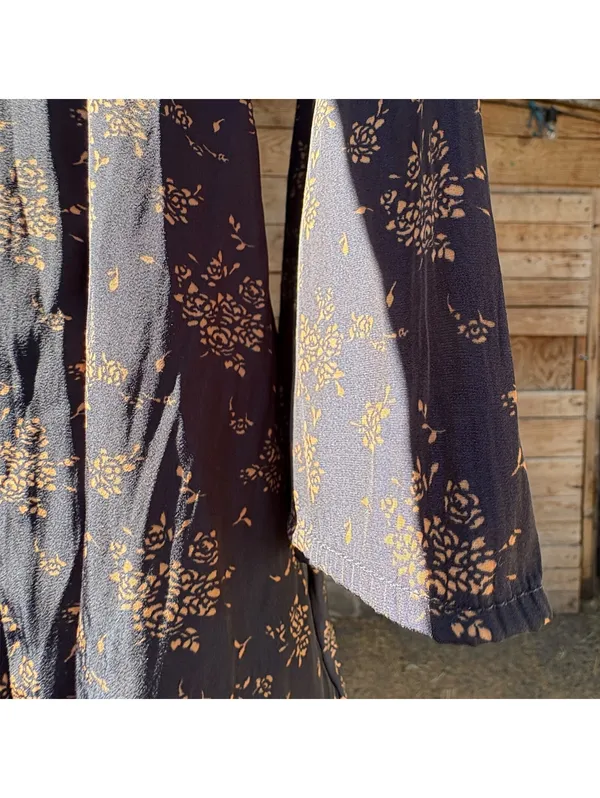 Universal Threads Navy Blue Floral Long Sleeve Dress - Image 6