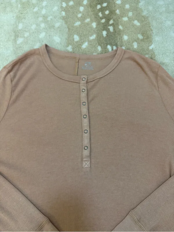 Aerie XXL camel tan Ribbed Long Sleeve Henley Top Snap Button Casual Basic - Image 6