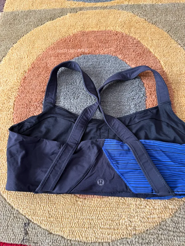Lululemon Kanto Catch Me Sports Bra Blue Black Stripes Racerback Size 12 - Image 2