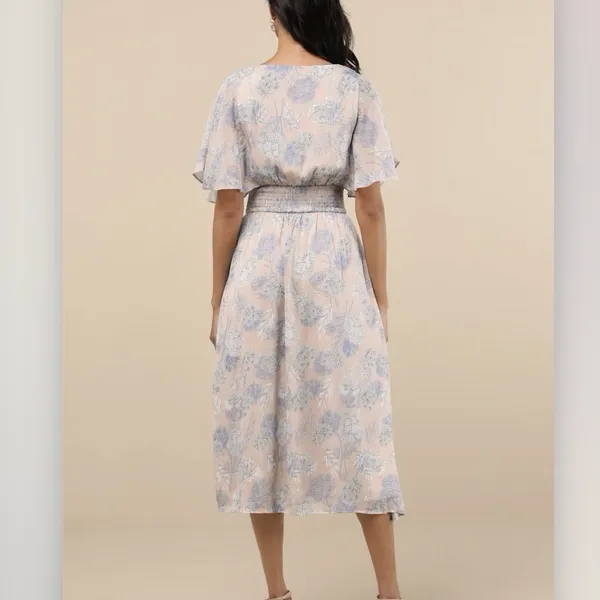Lulus Subtle Romance‎ Beige Blue Floral Ruffle Flutter Sleeve Midi Dress Size XL - Image 5
