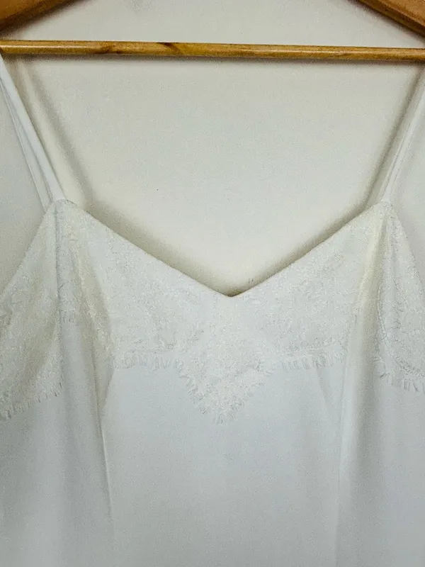 Fame and Partners white lace trim spaghetti strap slip cut gown front slit 8 - Image 3