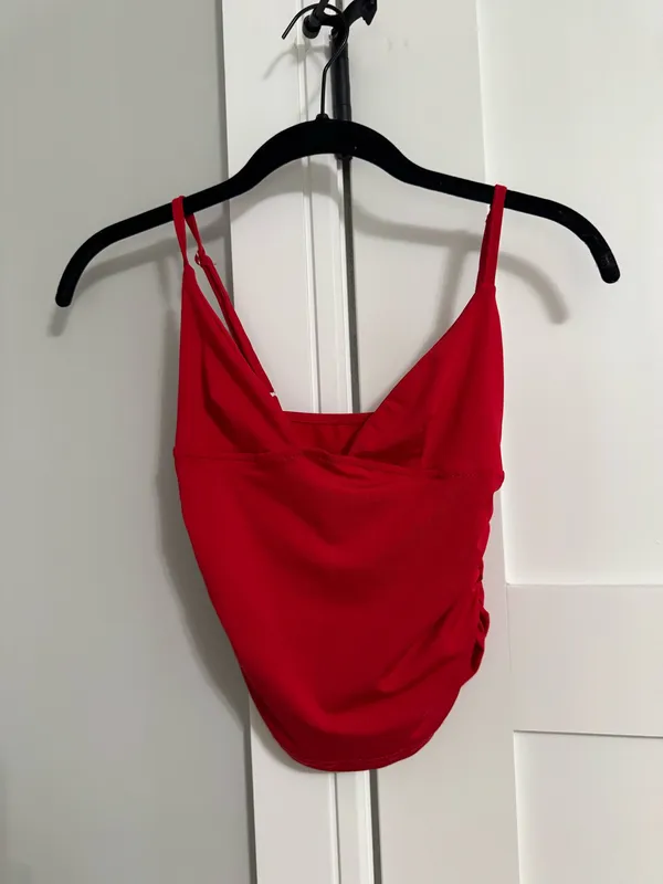 Amazon Red Top Crop - Image 2