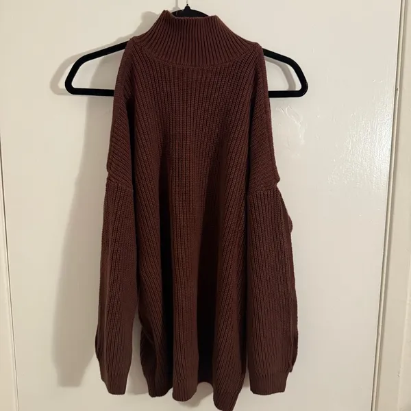 Guess Women's Burgundy Brown Turtleneck Sweater with Button Details Small - Image 7