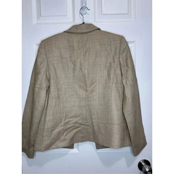 Loft Ann Taylor wool blazer size 6 - Image 2