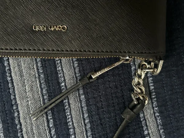 Calvin Klein Black Crossbody Bag with Chain Strap - Image 3