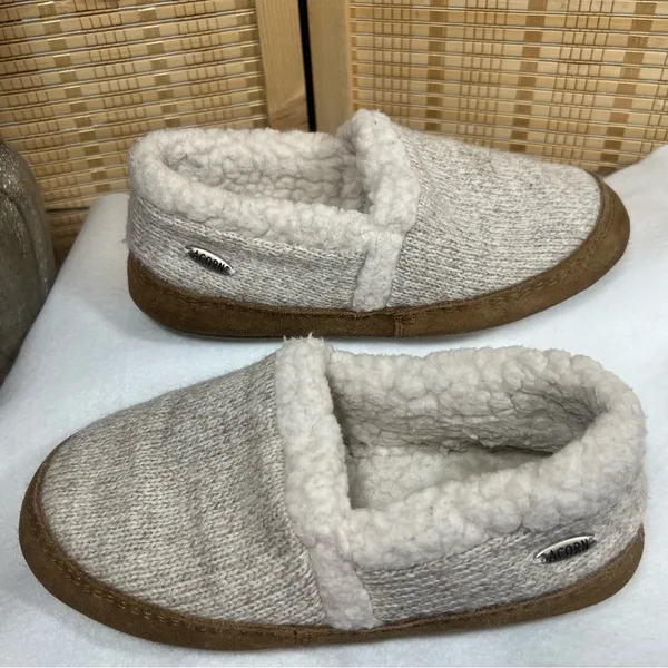 ACORN Slippers, Size: 6 1/2 - 7 1/2 - Image 5