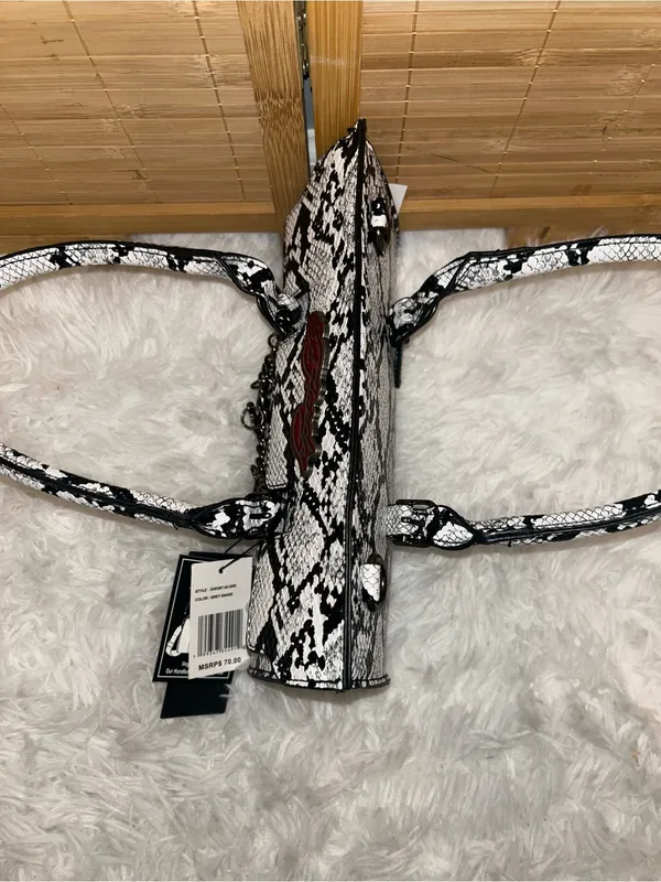 Ed Hardy Handbag Grey Snakeskin Charms Detachable cross body Strap purse NWT - Image 5