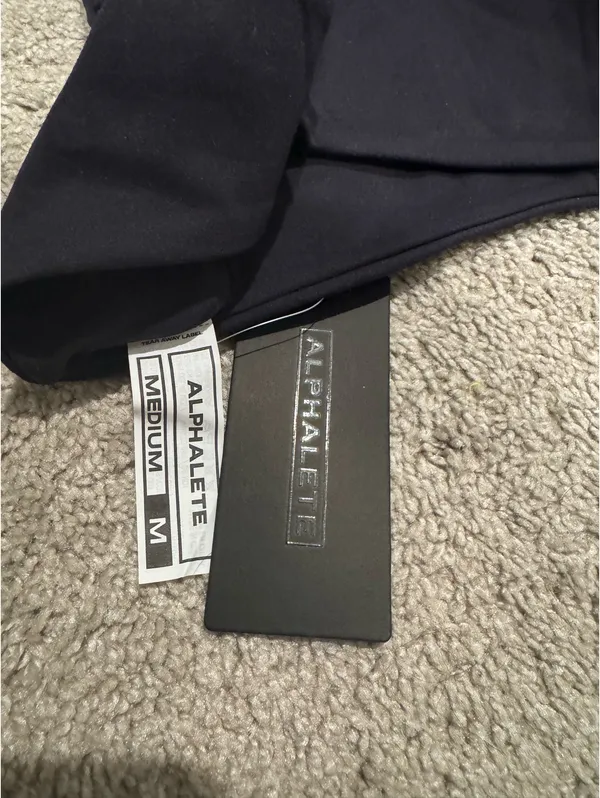Alphalete Aura Sculpt Bra - Image 3