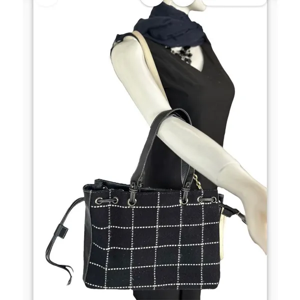 Guerlain Paris black and white block tote handbag 10x13 - Image 3