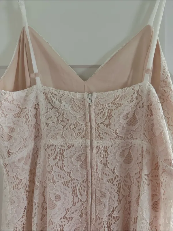 Xtraordinary White Lace Midi Dress with Handkerchief Hem - Image 4