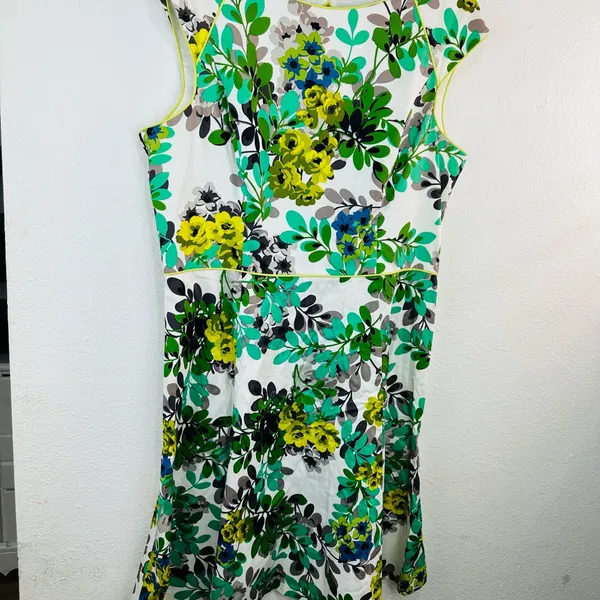 London Times Green and White Leaf Print Dress - Image 9
