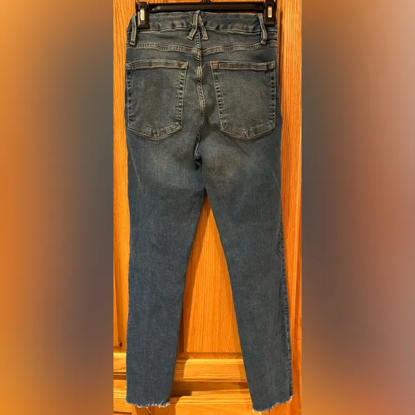 Good American Good Waist Crop Raw Edge Skinny Jeans in Blue331 Size‎ 2 = Size 26 - Image 11