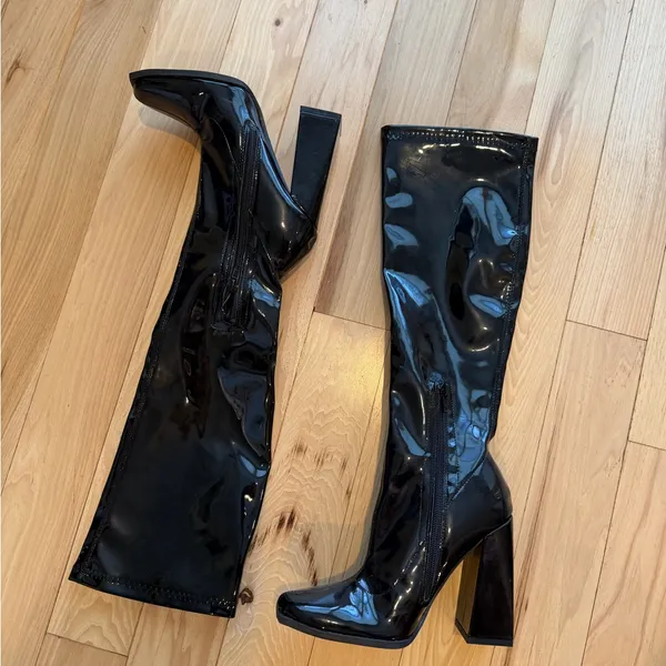 Forever 21 black patent knee high boots - size 6! - Image 2