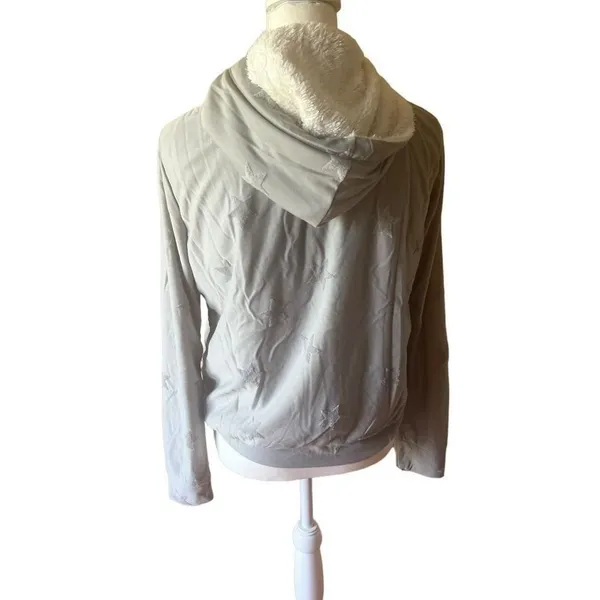 Bobeau Grey Star Embroidered Sherpa Lined Zip Up Hoodie NWT Medium - Image 5