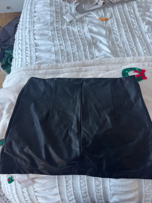 Sky to Moon leather mini skirt - Image 3