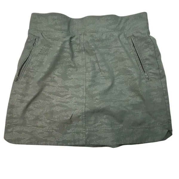 Orvis Women's Camo Skort Size S Green Stretch Travel Casual‎ Short - Image 4