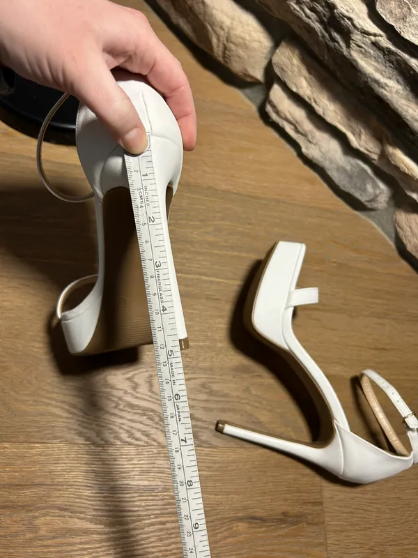 Lulus Size 7.5  bridal engagement heels - Image 11