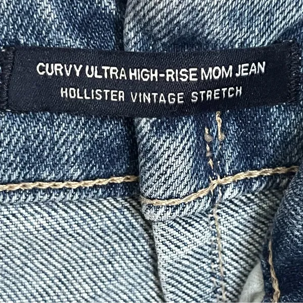 Hollister Jeans Curvy Ultra High Rise Mom Jeans Belted Raw Hem Size 7 Regular‎ - Image 8