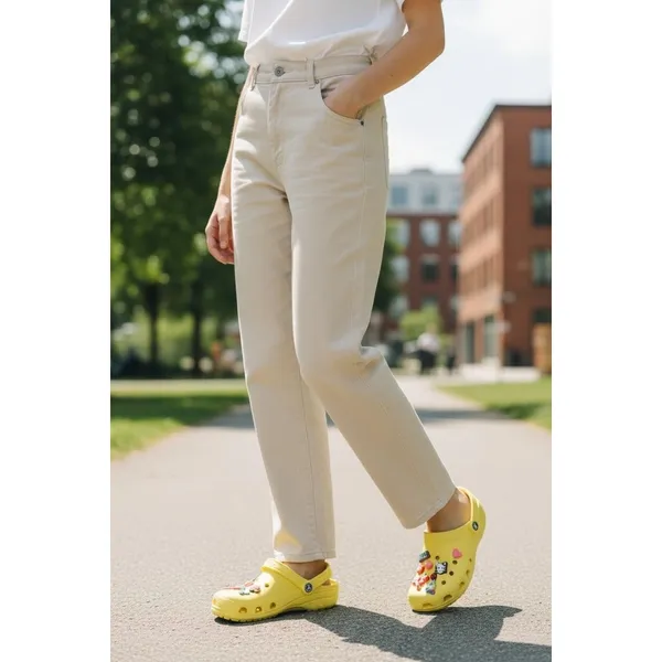 Crocs Clog Unisex Yellow Classic Jibbitz Customizable Comfortable Size‎ M5/W7 - Image 2