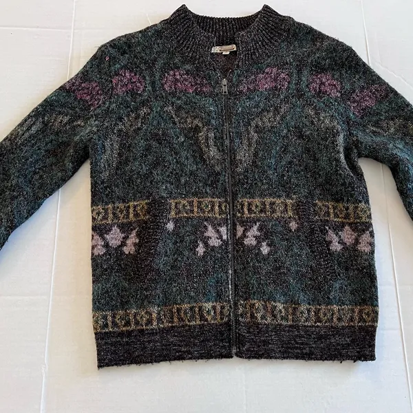 Gimmicks by BKE Women’s Sweater - Image 4