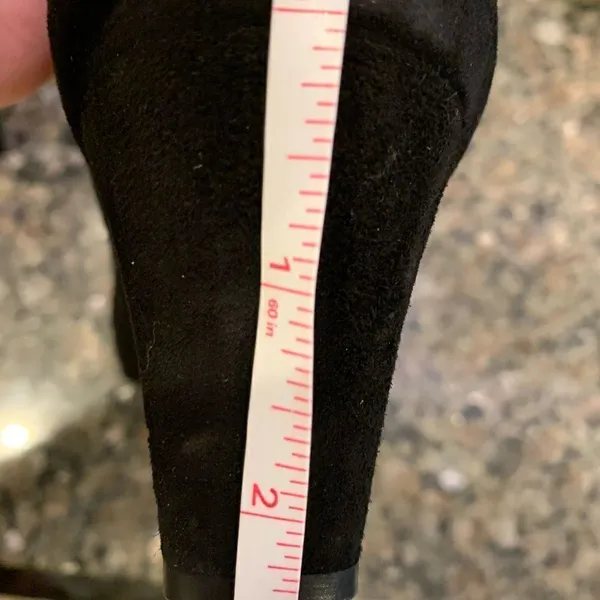 Stuart Weitzman Suede Leather Pumps with Flower Petal Detail Size 8 - Image 10