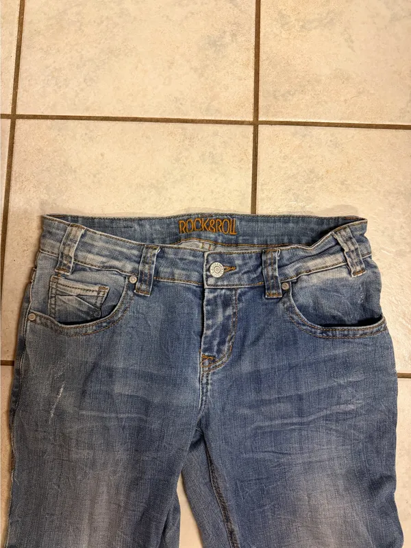 Rock and roll low rise jeans - Image 3