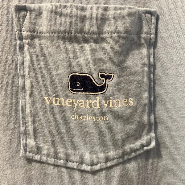 SPECIALIZED LOCATION VINEYARD VINES SHIRT!!! - Image 3