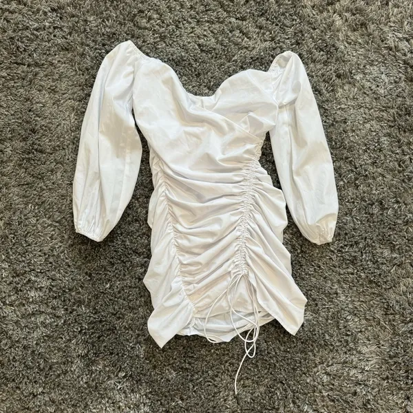 More To Come Abril Off Shoulder Dress in White, Size XS​​​​​ - Image 4